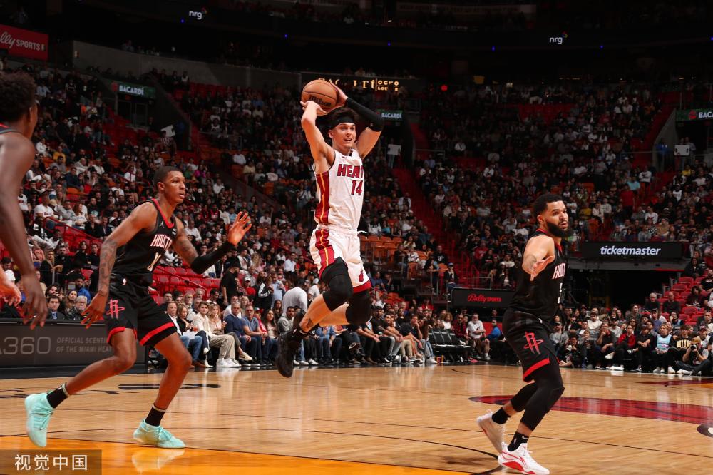 亚马尔的表 亚马尔的表