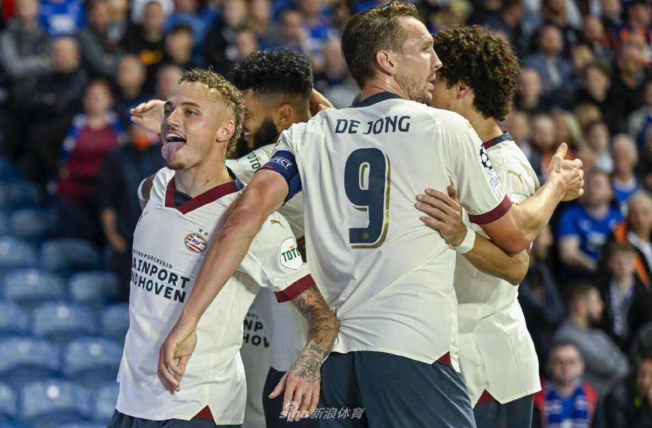 在足球这项 在足球这项