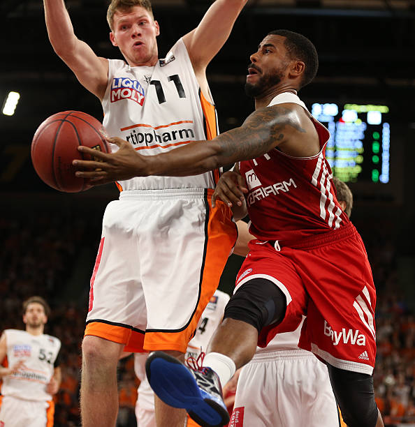 成为历史上 成为历史上